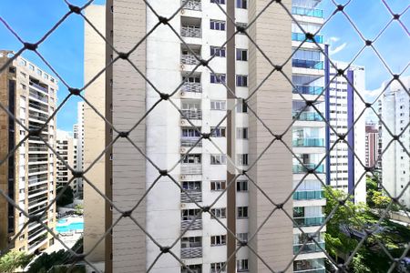 Apartamento à venda com 82m², 2 quartos e 1 vaga Apartamento à venda com 82m², 2 quartos e 1 vagaVista