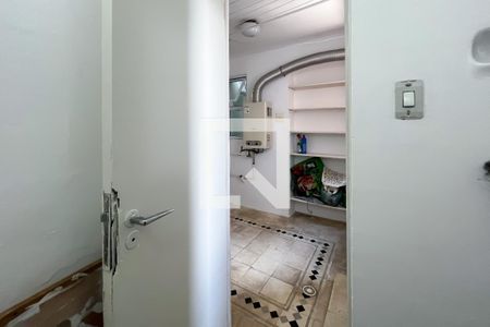 Apartamento à venda com 82m², 2 quartos e 1 vaga Apartamento à venda com 82m², 2 quartos e 1 vagaBanheiro de serviço