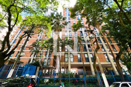 Apartamento à venda com 82m², 2 quartos e 1 vaga Apartamento à venda com 82m², 2 quartos e 1 vagaFachada