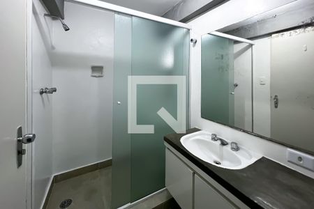 Apartamento à venda com 82m², 2 quartos e 1 vaga Apartamento à venda com 82m², 2 quartos e 1 vagaBanheiro