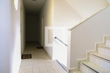 Apartamento à venda com 84m², 2 quartos e 1 vagaEscada