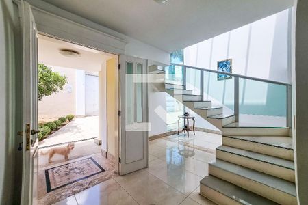 Hall de Entrada de casa para alugar com 5 quartos, 1000m² em Bandeirantes (pampulha), Belo Horizonte