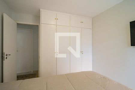 Apartamento à venda com 80m², 3 quartos e 2 vagas Apartamento à venda com 80m², 3 quartos e 2 vagasQuarto 2