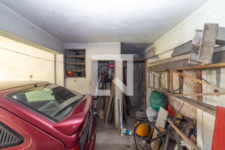 Casa à venda com 282m², 2 quartos e 5 vagas Casa à venda com 282m², 2 quartos e 5 vagasGaragem