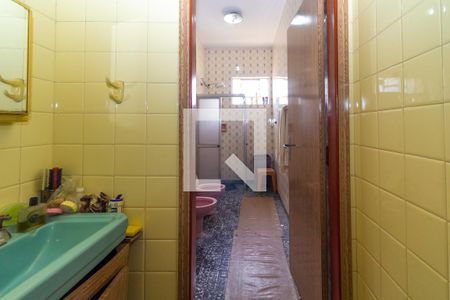 Casa à venda com 282m², 2 quartos e 5 vagas Casa à venda com 282m², 2 quartos e 5 vagasBanheiro 2