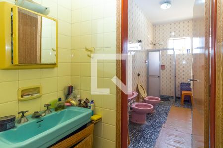 Casa à venda com 282m², 2 quartos e 5 vagas Casa à venda com 282m², 2 quartos e 5 vagasBanheiro 2