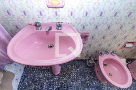 Casa à venda com 282m², 2 quartos e 5 vagas Casa à venda com 282m², 2 quartos e 5 vagasBanheiro 2