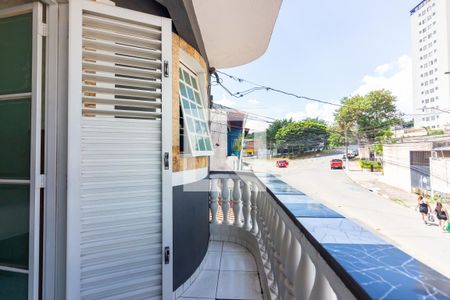 Sacada de casa à venda com 3 quartos, 125m² em Cidade das Flores, Osasco