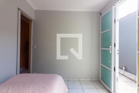 Casa à venda com 125m², 3 quartos e 2 vagasQuarto 2