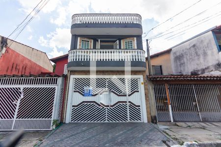 Casa à venda com 125m², 3 quartos e 2 vagasFachada