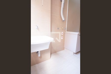 Apartamento à venda com 81m², 2 quartos e 1 vagaÁrea de Serviço