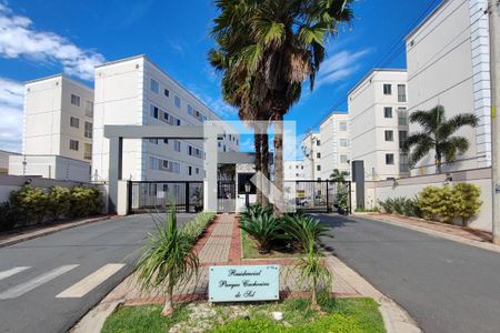Apartamento para alugar com 45m², 2 quartos e 2 vagasFachada do Condomínio