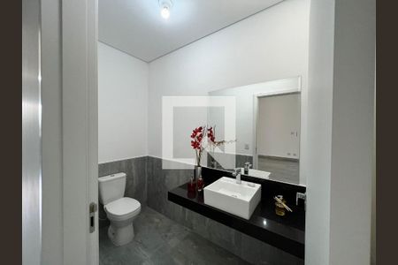 Banheiro de casa de condomínio à venda com 4 quartos, 299m² em Retiro do chalé, Brumadinho