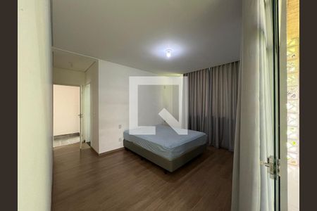 Quarto de casa de condomínio à venda com 4 quartos, 299m² em Retiro do chalé, Brumadinho