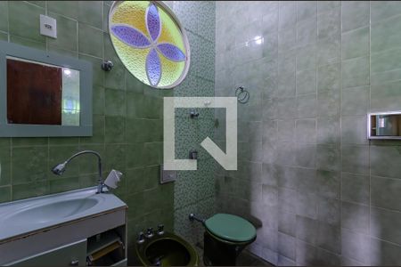 Casa à venda com 360m², 3 quartos e 1 vaga Casa à venda com 360m², 3 quartos e 1 vagaBanheiro