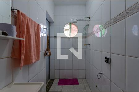 Casa à venda com 360m², 3 quartos e 1 vaga Casa à venda com 360m², 3 quartos e 1 vagaBanheiro