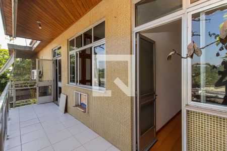 Apartamento à venda com 100m², 3 quartos e 3 vagasVaranda