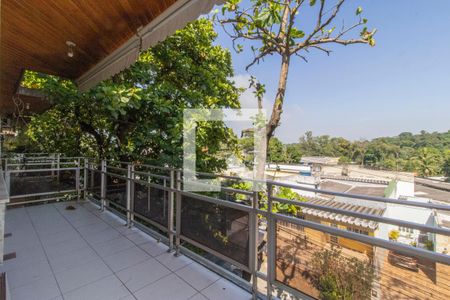 Apartamento à venda com 100m², 3 quartos e 3 vagasVaranda