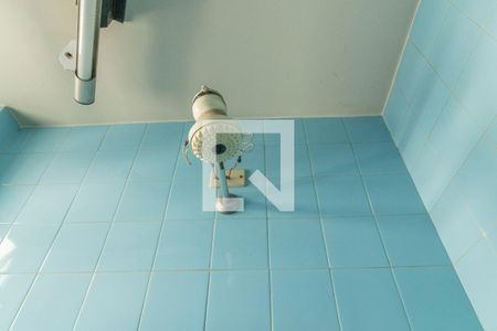 Apartamento à venda com 100m², 3 quartos e 3 vagasDetalhe do Banheiro de Serviço