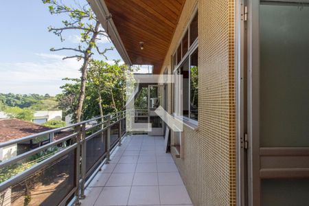 Apartamento à venda com 100m², 3 quartos e 3 vagasVaranda