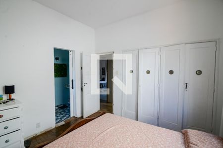 Apartamento à venda com 200m², 4 quartos e 1 vaga Apartamento à venda com 200m², 4 quartos e 1 vagaSuíte