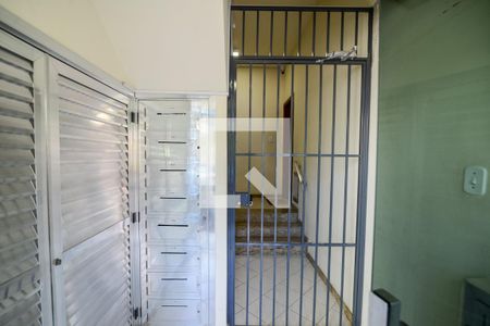 Apartamento à venda com 200m², 4 quartos e 1 vaga Apartamento à venda com 200m², 4 quartos e 1 vagaHall