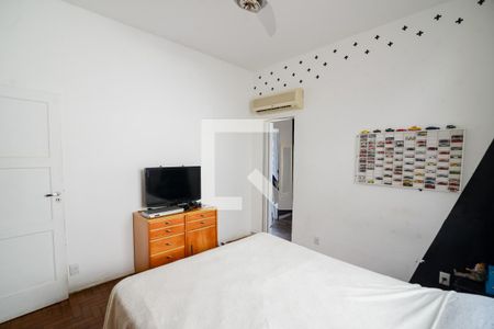 Apartamento à venda com 200m², 4 quartos e 1 vaga Apartamento à venda com 200m², 4 quartos e 1 vagaQuarto 3