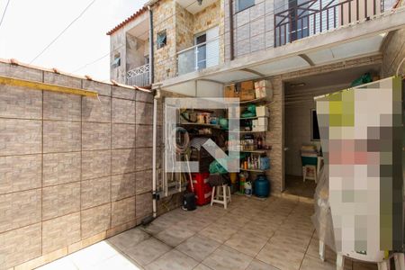 Casa à venda com 98m², 2 quartos e 2 vagas Casa à venda com 98m², 2 quartos e 2 vagasQuintal