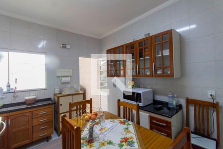 Casa à venda com 98m², 2 quartos e 2 vagas Casa à venda com 98m², 2 quartos e 2 vagasCozinha