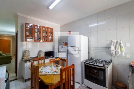 Casa à venda com 98m², 2 quartos e 2 vagas Casa à venda com 98m², 2 quartos e 2 vagasCozinha