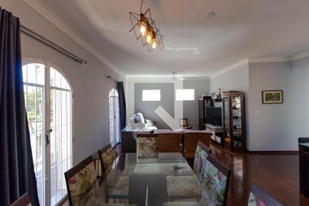 Salas de casa à venda com 3 quartos, 210m² em Jardim Madalena, Campinas