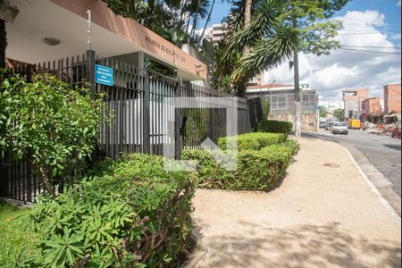 Apartamento à venda com 143m², 4 quartos e 2 vagasFrente