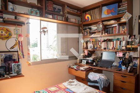 Apartamento à venda com 143m², 4 quartos e 2 vagasQuarto 2