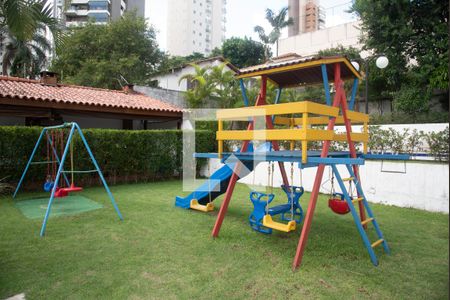 Apartamento à venda com 143m², 4 quartos e 2 vagasÁrea Comum - Playground