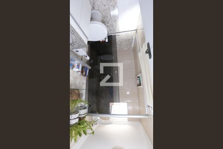 Banheiro de apartamento à venda com 2 quartos, 44m² em Chacaras Reunidas Santa Terezinha, Contagem