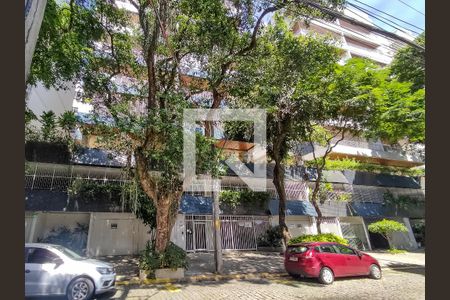 Apartamento à venda com 118m², 3 quartos e 2 vagasFachada e portaria