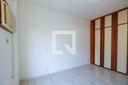 Apartamento à venda com 118m², 3 quartos e 2 vagasSuíte