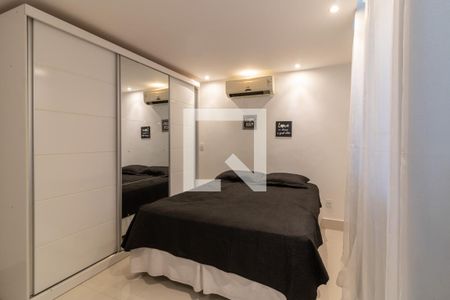 Casa de condomínio para alugar com 330m², 4 quartos e 3 vagasSuíte 3