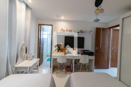 Casa de condomínio para alugar com 330m², 4 quartos e 3 vagasSuíte 2