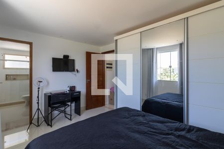 Casa de condomínio para alugar com 330m², 4 quartos e 3 vagasSuíte 3