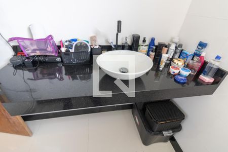 Casa de condomínio para alugar com 330m², 4 quartos e 3 vagasSuíte 1 - Banheiro