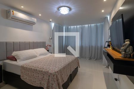 Casa de condomínio para alugar com 330m², 4 quartos e 3 vagasSuíte 1