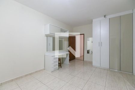 Casa à venda com 190m², 3 quartos e 2 vagasSuíte 2