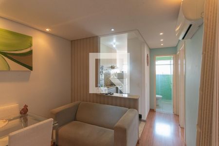 Sala de apartamento para alugar com 2 quartos, 55m² em Jardim Itatiaia, Campinas