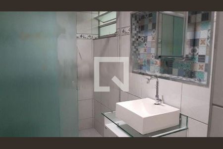 Casa à venda com 121m², 3 quartos e 2 vagas