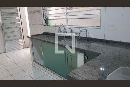 Casa à venda com 121m², 3 quartos e 2 vagas