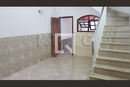 Casa à venda com 121m², 3 quartos e 2 vagas