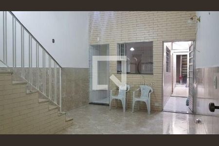 Casa à venda com 121m², 3 quartos e 2 vagas
