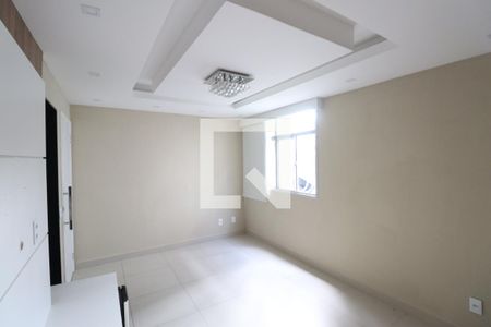 Sala de casa de condomínio para alugar com 2 quartos, 60m² em Colubandê, São Gonçalo