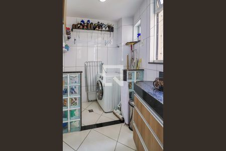 Apartamento para alugar com 66m², 2 quartos e 1 vagaCozinha e Área de Serviço
